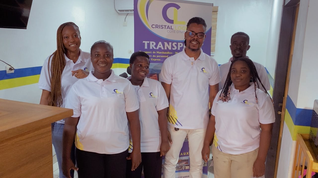 L'équipe de Cristal Logistique Côte d'Ivoire dans ses locaux à Abidjan